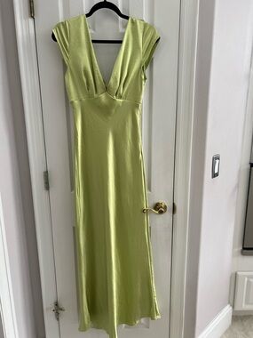 Women's Light Green V-Neck Satin Dress